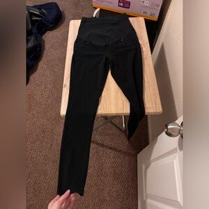 Women’s maternity black jeggings